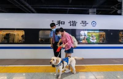 你知道火车上这个服务吗？可预约！  