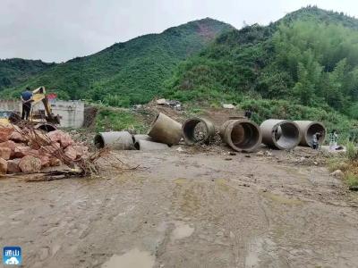 燕厦乡：闻“汛”而动   抢险救灾在路上  