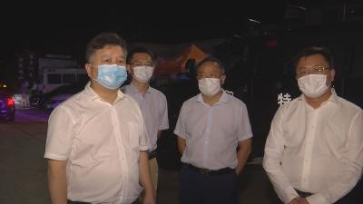 长江云——V视 | 防疫民生两不误！陈洪豪  刘子恒夜赴高速服务站协调保畅事宜