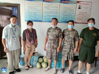 【同心抗疫】九宫山镇：疫情牵动人心  捐赠传递爱心