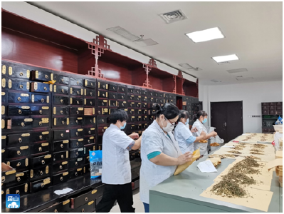 县中医医院：发挥中医药特色优势  助力全县疫情防控 