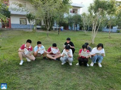 新校长“三招”校园环境