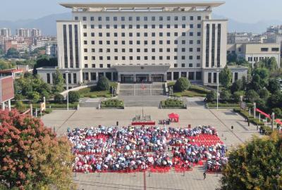 【图文】“选举日”！通山：35万名选民行使民主权利  投出庄严一票