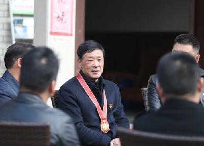 微视频｜中国农民丰收节感人瞬间：鲍新民