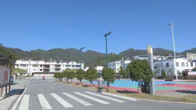 V视丨【政府工作报告】解读之二：  推动城乡保洁一体化  持续改善农村人居环境