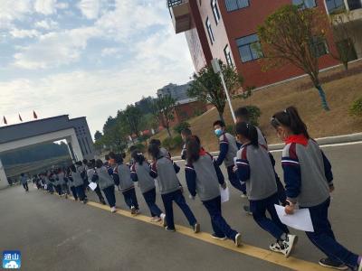 迎宾路小学：开展3至11岁人群新冠病毒疫苗接种工作