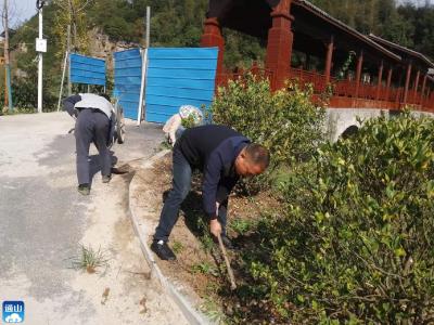 杨芳林乡：开展环境卫生整治 助力文明城市创建