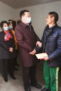 尔肯江·吐拉洪赴十堰走访慰问困难群众 —2022年湖北省“博爱送万家”活动正式启动 