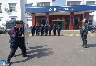 县公安局：送训下基层 实战练精兵