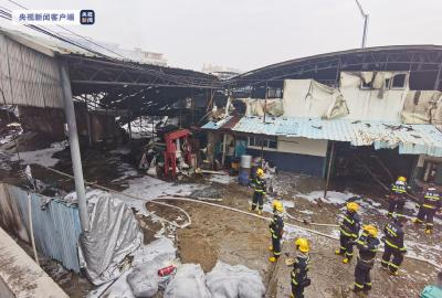 广西北海海城区鸿兴网厂发生火灾 未造成人员伤亡 