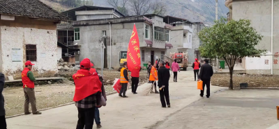 洪港镇：扛起党建引领大旗 争当环境整治先锋