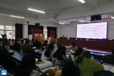 前沿理念促改革，宝贵经验共分享 ——咸宁阮长城、张兴旺名师工作室举办专题报告会