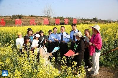 长江云——通山：花海灼灼惹人醉  税惠风拂千亩田