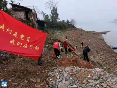 燕厦乡开展“学雷锋志愿服务清河行动”