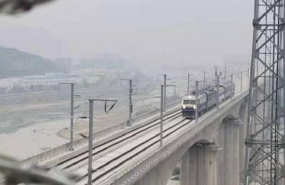 郑万高铁湖北段今日开始联调联试 全线通车运营进入倒计时