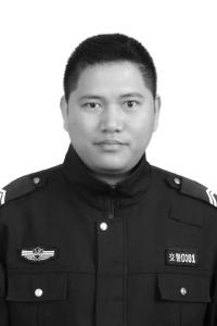 为疏散清洁工人紧急避险 浙江玉环一名辅警不幸殉职 