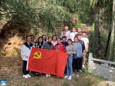 县总工会：学习榜样精神  争做清廉表率