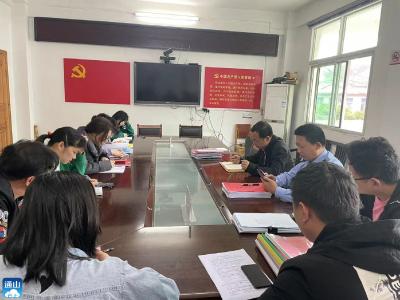 杨芳林乡召开疫情防控信息员培训会