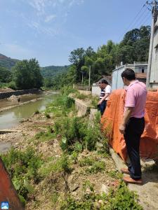 【下基层 察民情 解民忧 暖民心】黄沙铺镇：协调土地问题  助桥梁建设“加速度”  