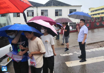 慈口乡：风雨无阻决战中考