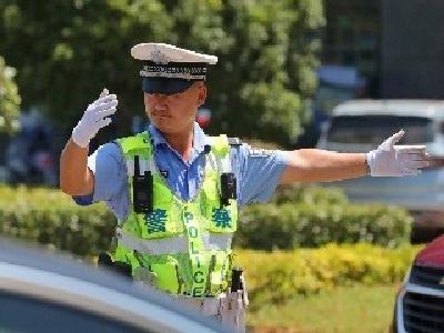 海报丨通山：“暑”你最美 致敬高温下的坚守