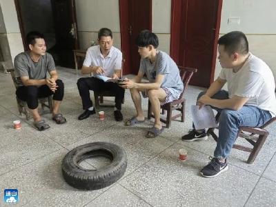 九宫山镇：凝心聚力积极动员大学毕业生应征入伍