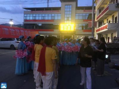 九宫山镇横石潭社区  屋场连心会汇聚民心