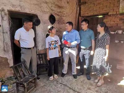 杨芳林乡：喜迎二十大  助学传党恩