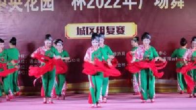 【视频】爱心歌咏队《山丹丹花开红艳艳》 