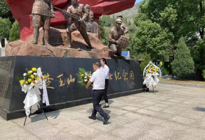 杨芳林乡：举行烈士纪念日公祭活动