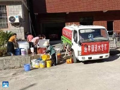 【假期我在岗】通羊镇：国庆假期不打烊 党群奋战在一线