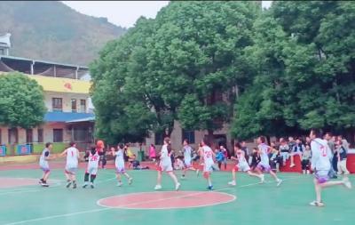 通羊镇湄港学校举办首届篮球赛