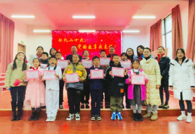 【深入学习贯彻党的二十大精神】通山县迎宾路小学举行了“献礼党的二十大·党的故事我来讲”红色故事宣讲比赛