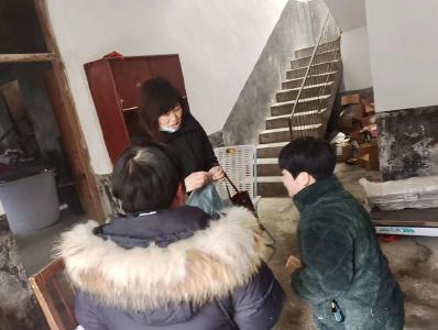 凛冬慰问暖人心--市、县残联开展走访慰问活动
