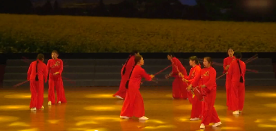【视频】歌舞《花棍》