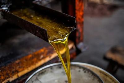 这种油容易致癌，但很多家庭还在用它炒菜→