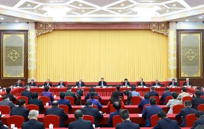 习近平看望参加政协会议的民盟民进教育界委员