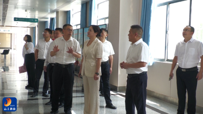 V视丨县人民医院隆重举行医师节颁奖典礼暨第一届职工运动会开幕式