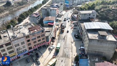 【民声里的幸福答卷】通了路 安了心 暖了情——洪港镇居民收到一份特别的“新年礼”