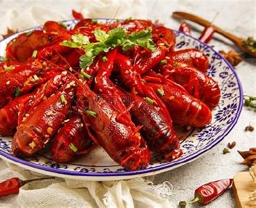 夜宵“顶流”小龙虾，竟是防治污染的利器？