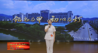 5谢倩《铅衣为甲 初心为灯》