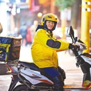新就业形态劳动者权益，如何更好保障？记者采访→