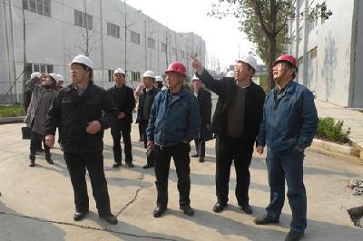 閤金鹏出席提案委员会全体会议