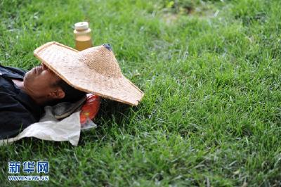 打呼噜是睡的香？打鼾不仅毁颜甚或导致猝死