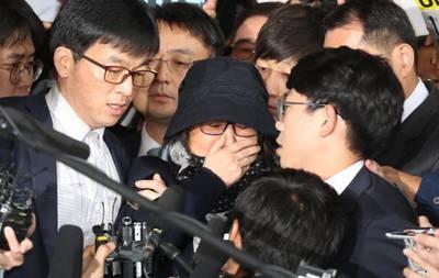 “崔顺实干政门”背后的韩国政治势力缠斗