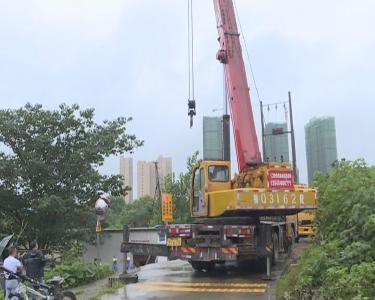应城丨市城管局加快安装排水泵 着力提升城区排渍能力