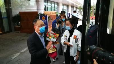 今天，重庆和黑龙江援孝医疗队的亲人们回“家”了
