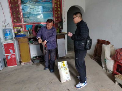 应城农业技术推广中心扶贫日慰问走访暖心又鼓劲