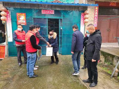 【应城】下沉党员“文化食粮”送下乡 “精神慰藉”情暖留守儿童心
