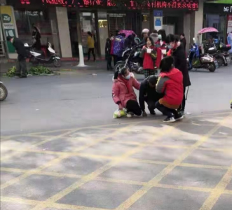 应城蒲阳小学：助人为乐好少年 平凡举动暖人心